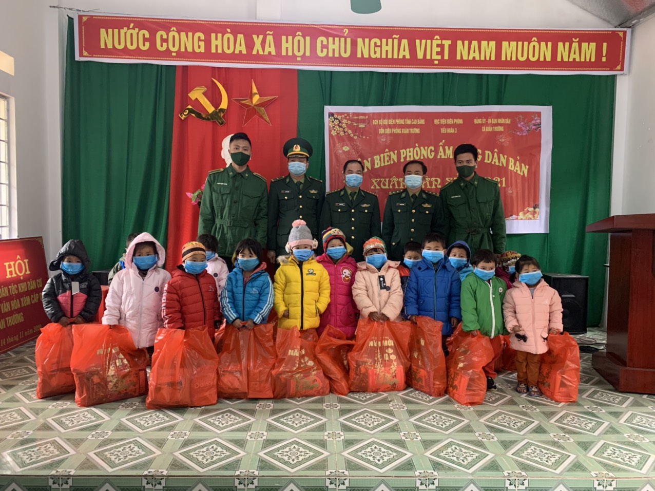 Học viên Học viện Biên phòng thực hiện tốt nhiệm vụ trên chốt phòng, chống dịch ở biên giới